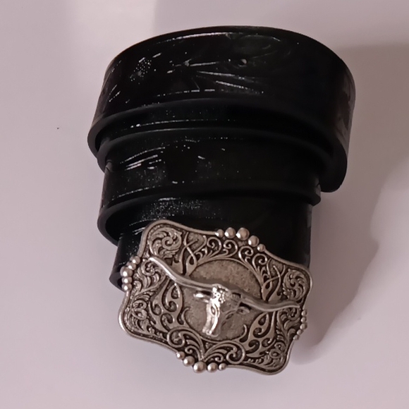 Black Leather Belt with Silver Buckle - Picture 1 of 1